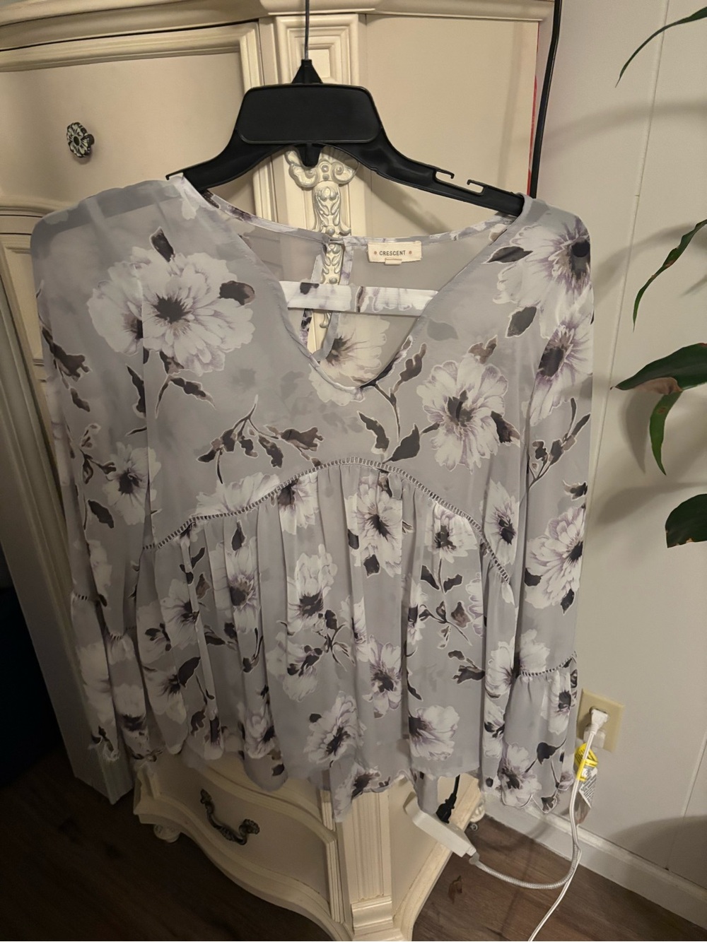 Crescent Light Gray Floral V-Neck Peasant Blouse